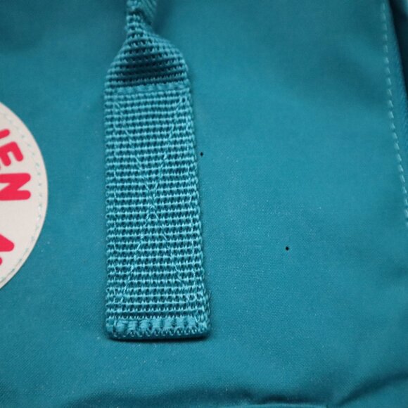 Fjallraven Kanken & Kanken Mini — Ocean Green (16L) & Frost Green (7L) - Picture 7 of 16